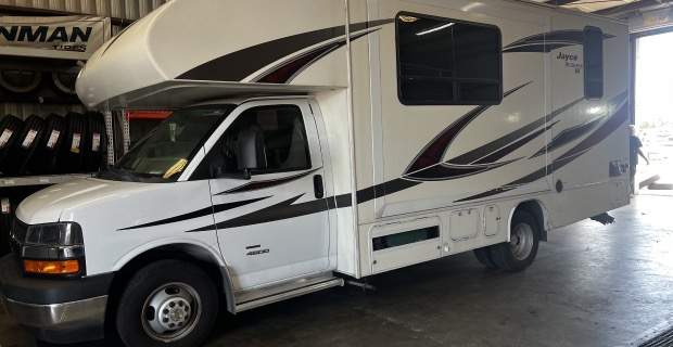 RV tire service at I-75 Tires & Maintenance